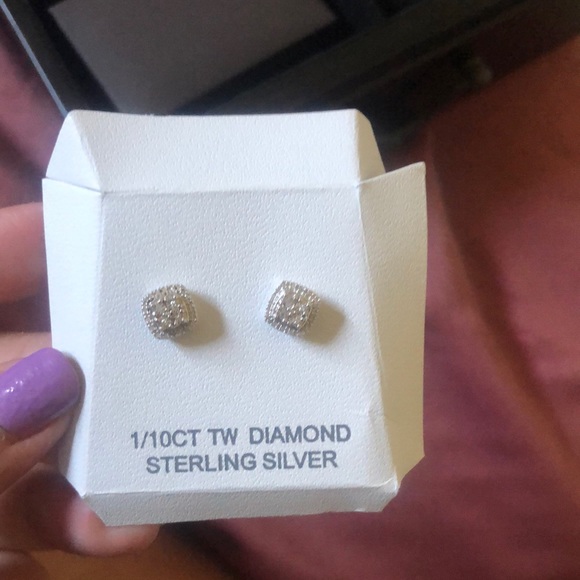 Diamond earrings - Picture 4 of 4
